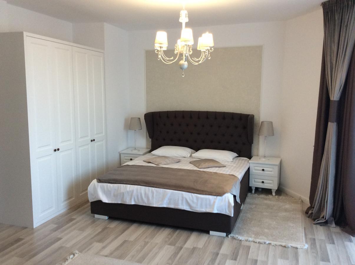 Vila Royal Urziceni Екстериор снимка