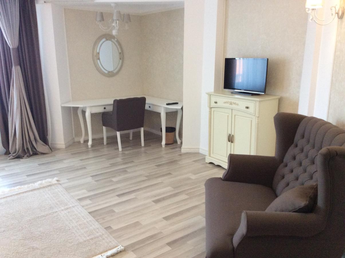 Vila Royal Urziceni Екстериор снимка